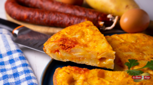 tortilla de patatas con chorizo casera de la abuela marga